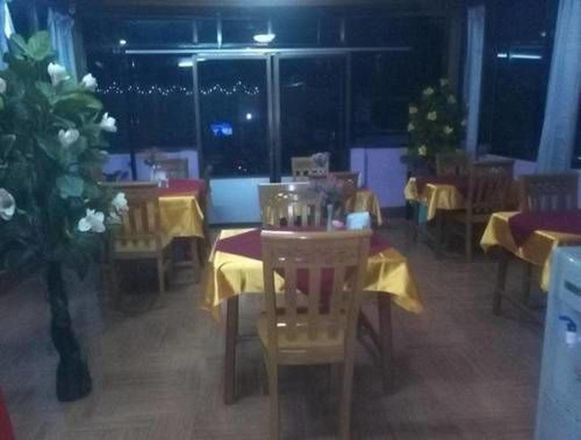 Royal Flower Guest House Pyin Oo Lwin Buitenkant foto